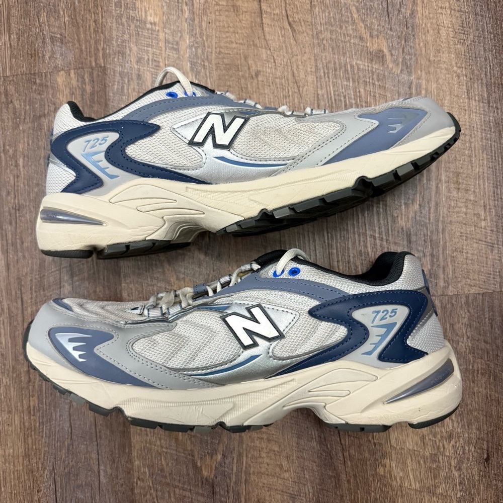 New Balance 725 Arctic Grey Silver